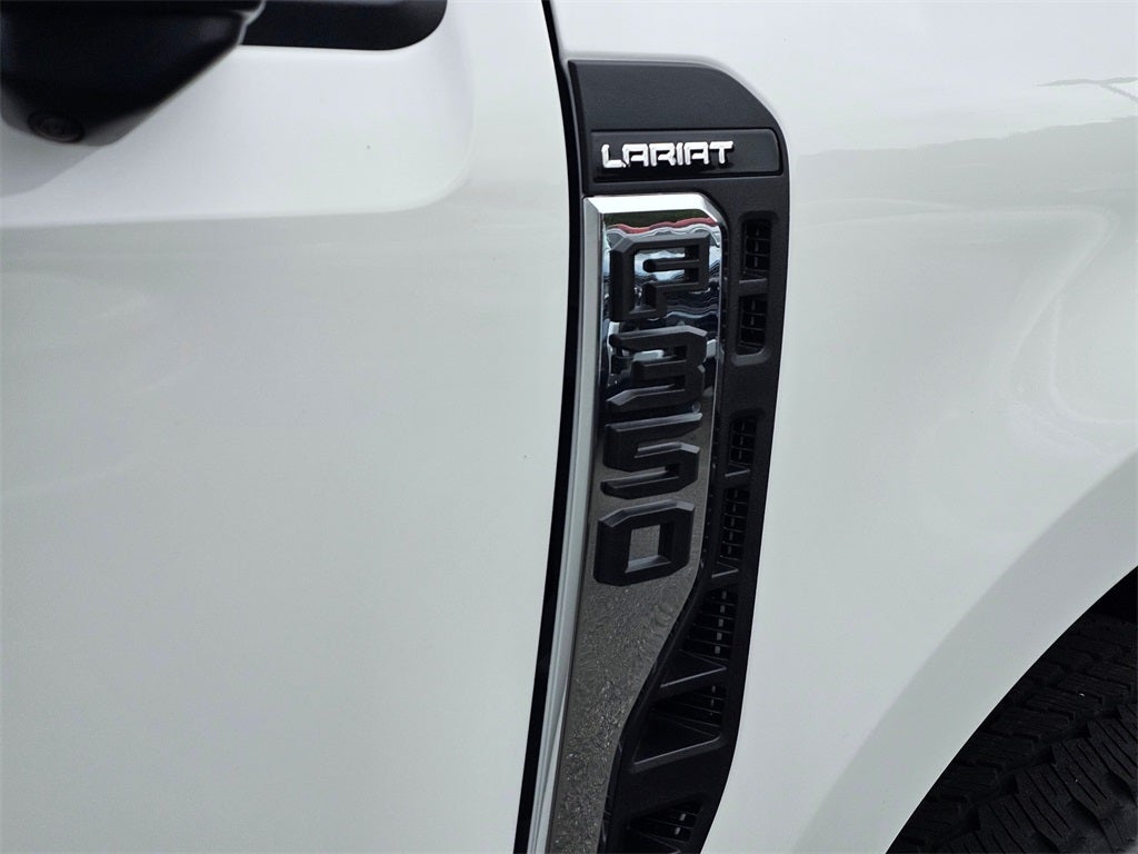 2025 Ford F-350 SD Lariat