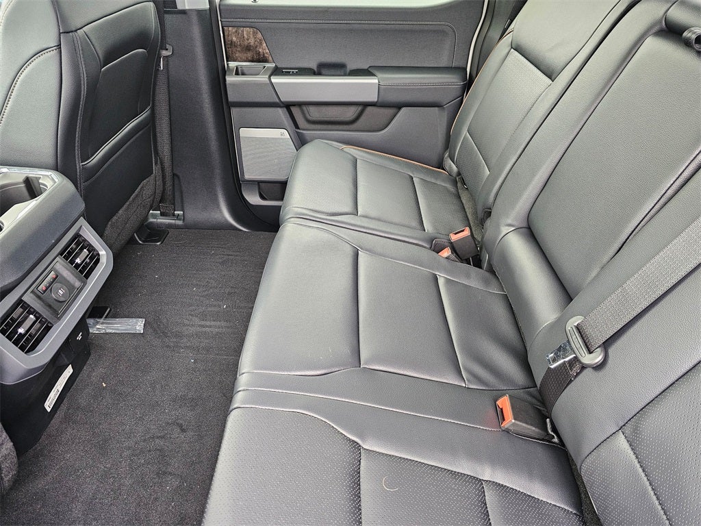 2025 Ford F-350 SD Lariat