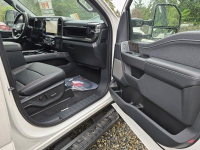 2026 Ford F-350 SD F-350® Lariat®