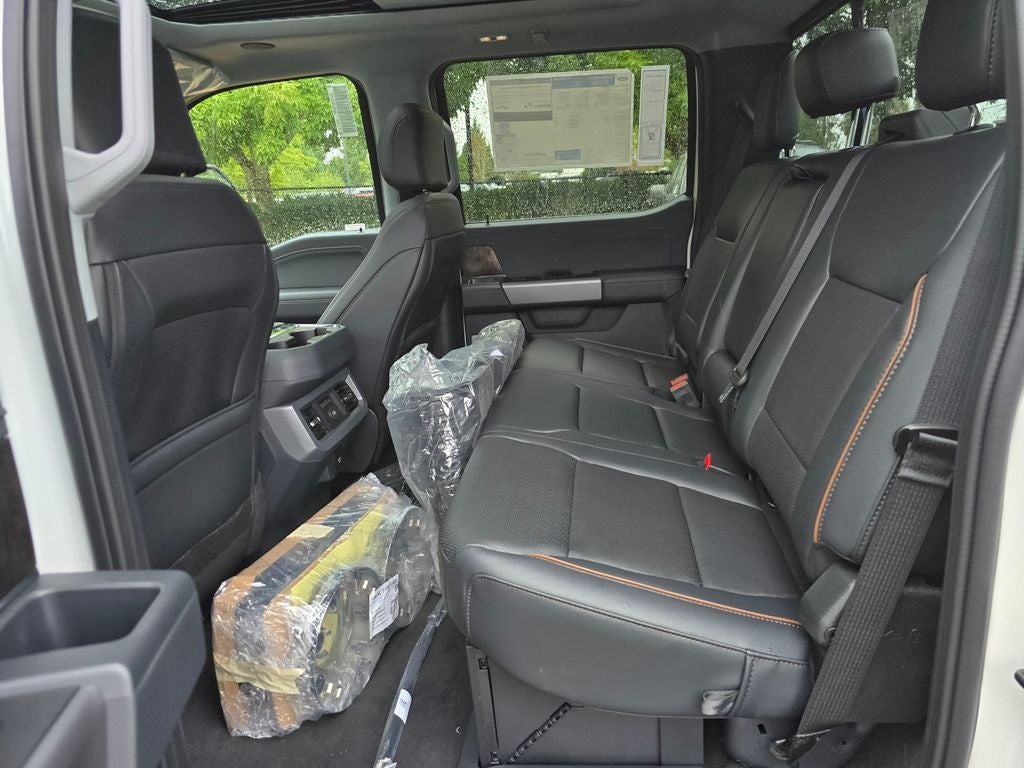 2026 Ford F-350 SD F-350® Lariat®
