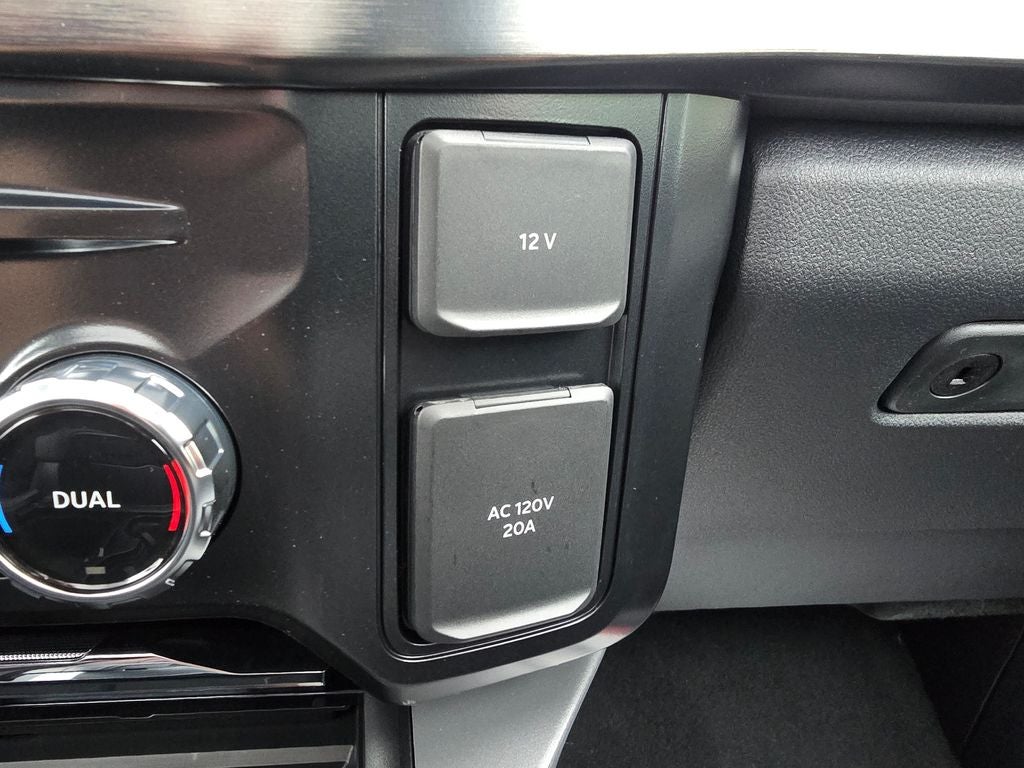 2026 Ford F-350 SD F-350® Lariat®