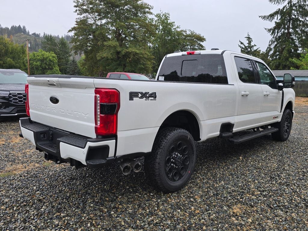 2026 Ford F-350 SD F-350® Lariat®