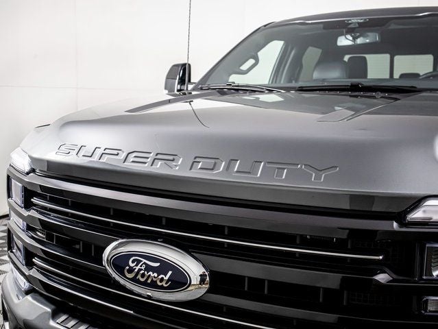 2025 Ford F-350 SD Platinum