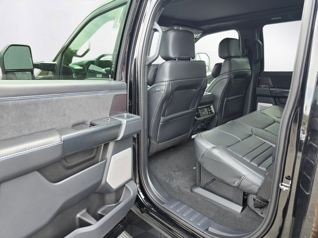 2026 Ford F-350 SD Platinum