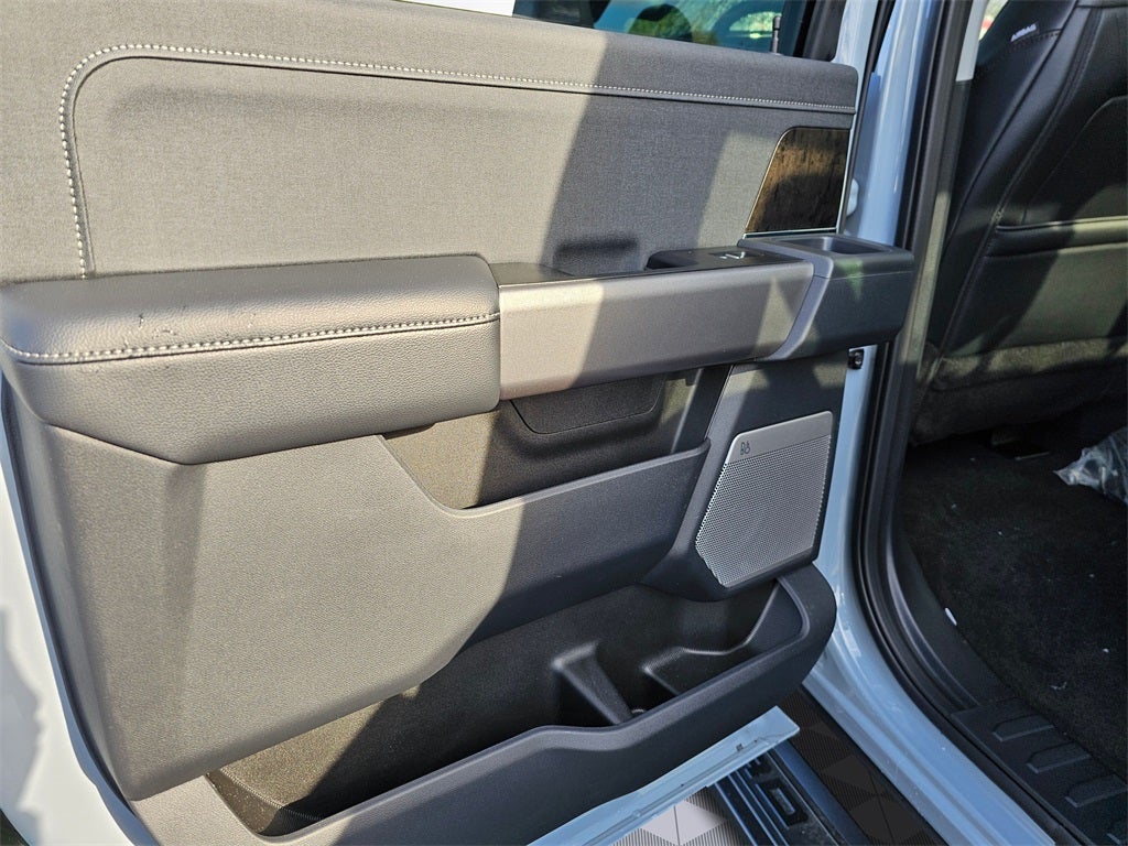 2026 Ford F-350 SD Lariat