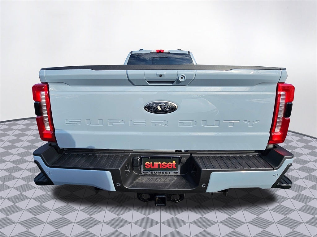 2026 Ford F-350 SD Lariat