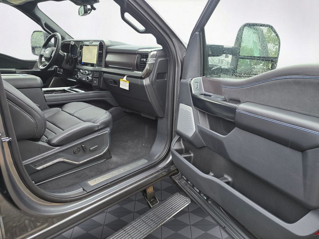 2026 Ford F-350 SD Platinum