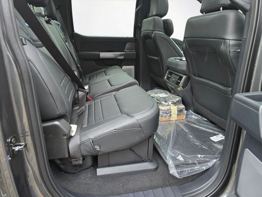2026 Ford F-350 SD Platinum