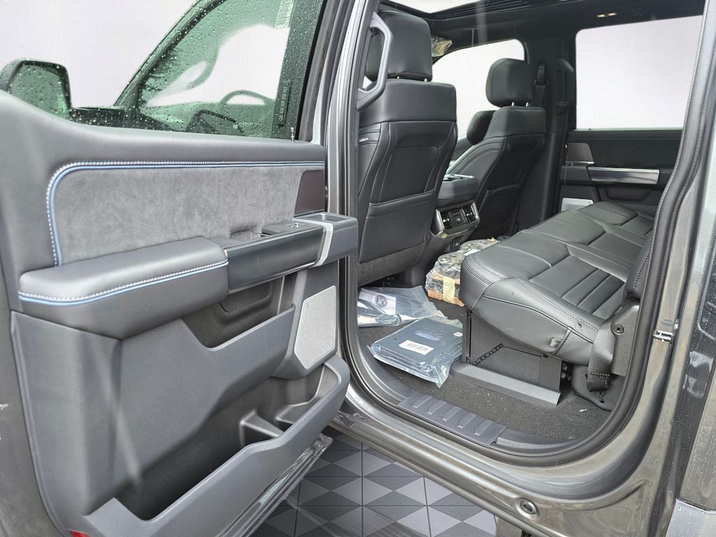 2026 Ford F-350 SD Platinum