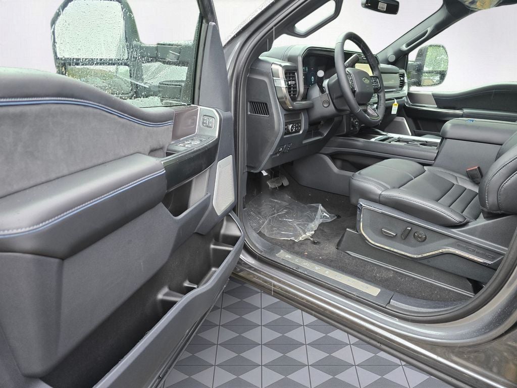 2026 Ford F-350 SD Platinum