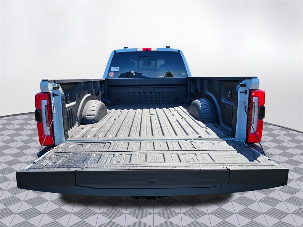 2025 Ford F-350 SD Platinum