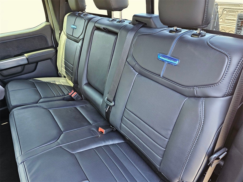 2025 Ford F-350 SD Platinum