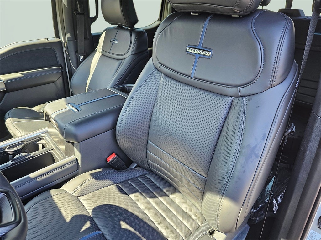 2025 Ford F-350 SD Platinum