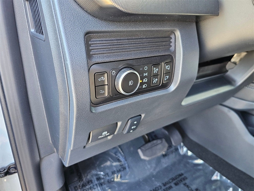 2025 Ford F-350 SD Platinum