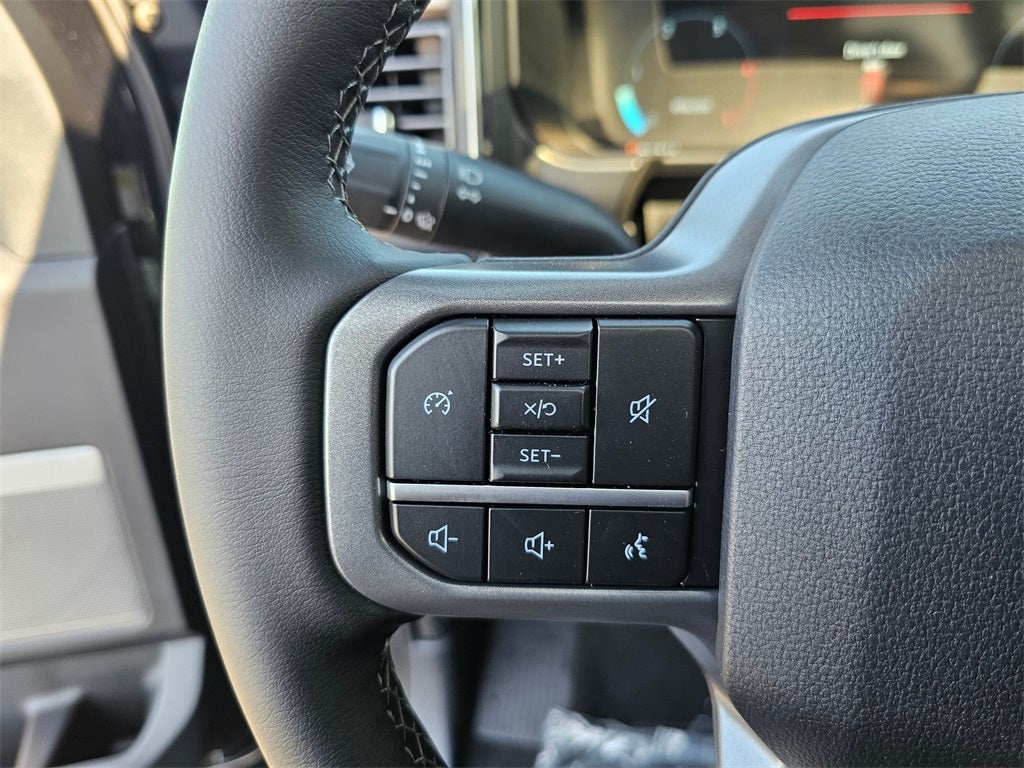 2026 Ford F-350 SD Lariat