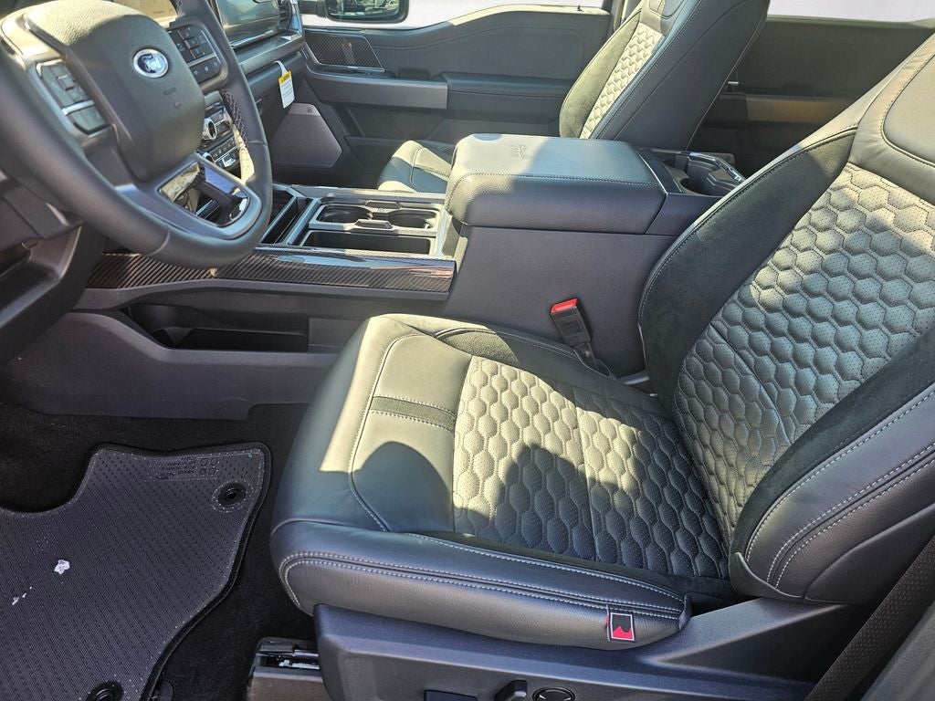 2026 Ford F-350 SD Lariat