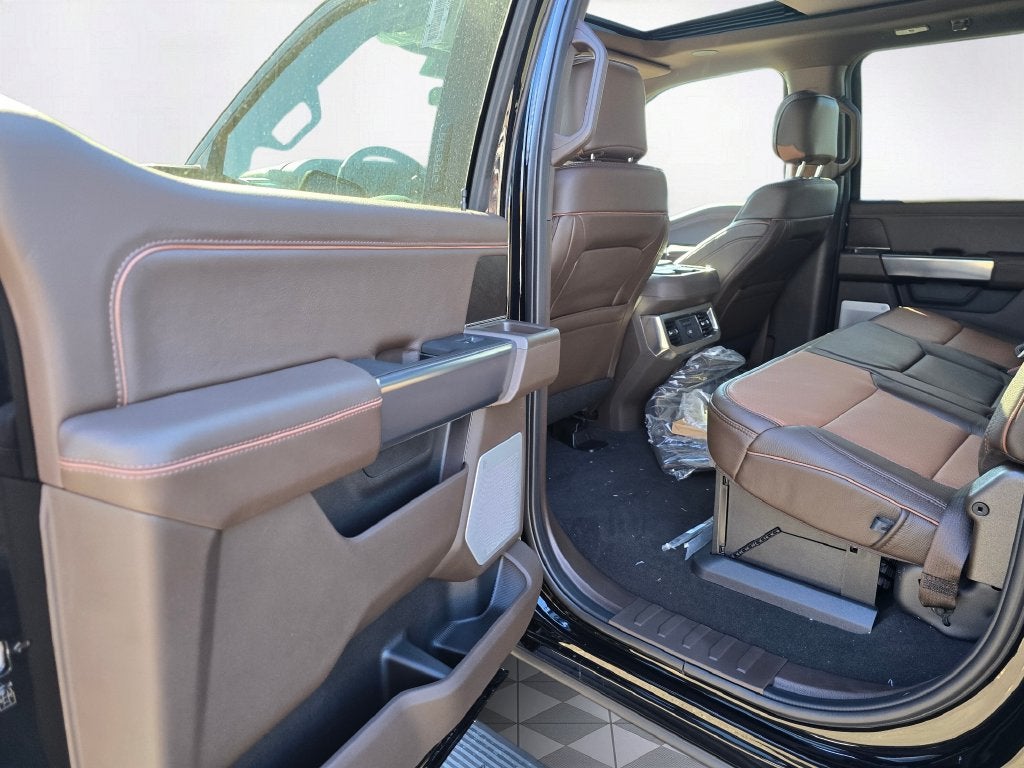 2027 Ford F-350 SD King Ranch