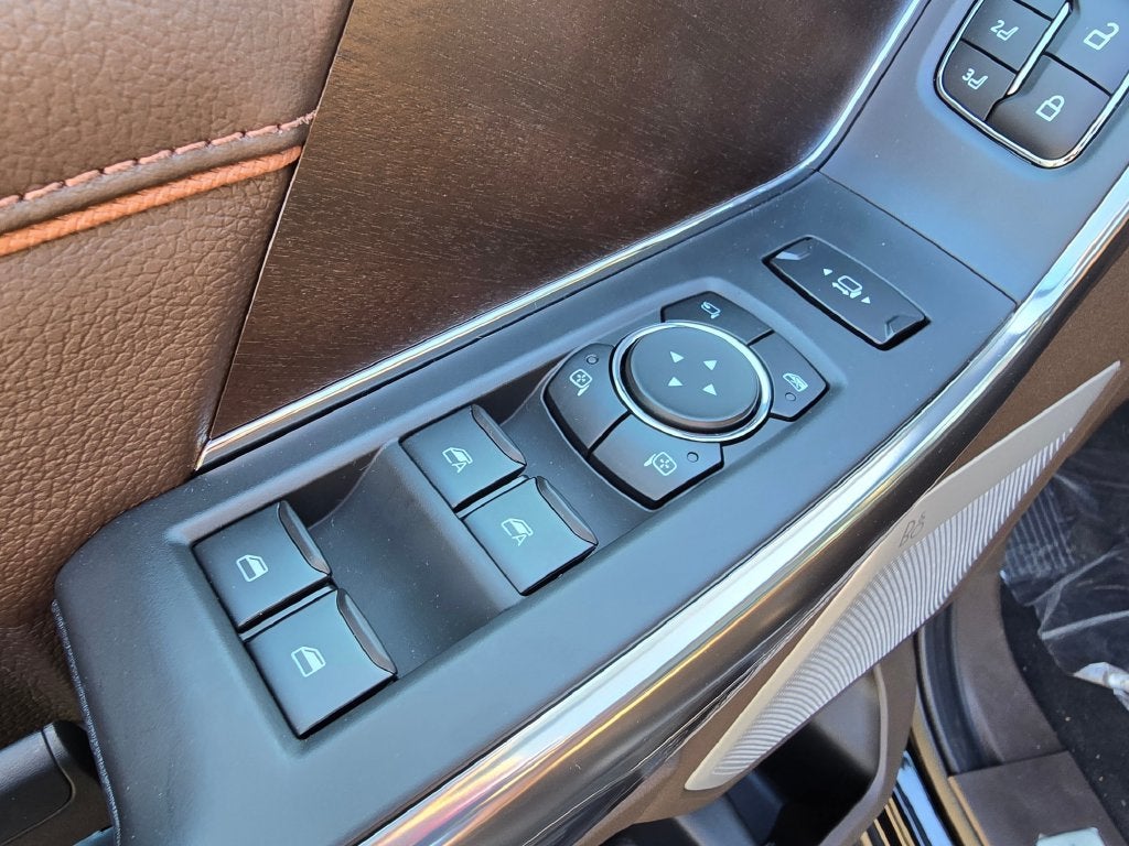 2027 Ford F-350 SD King Ranch