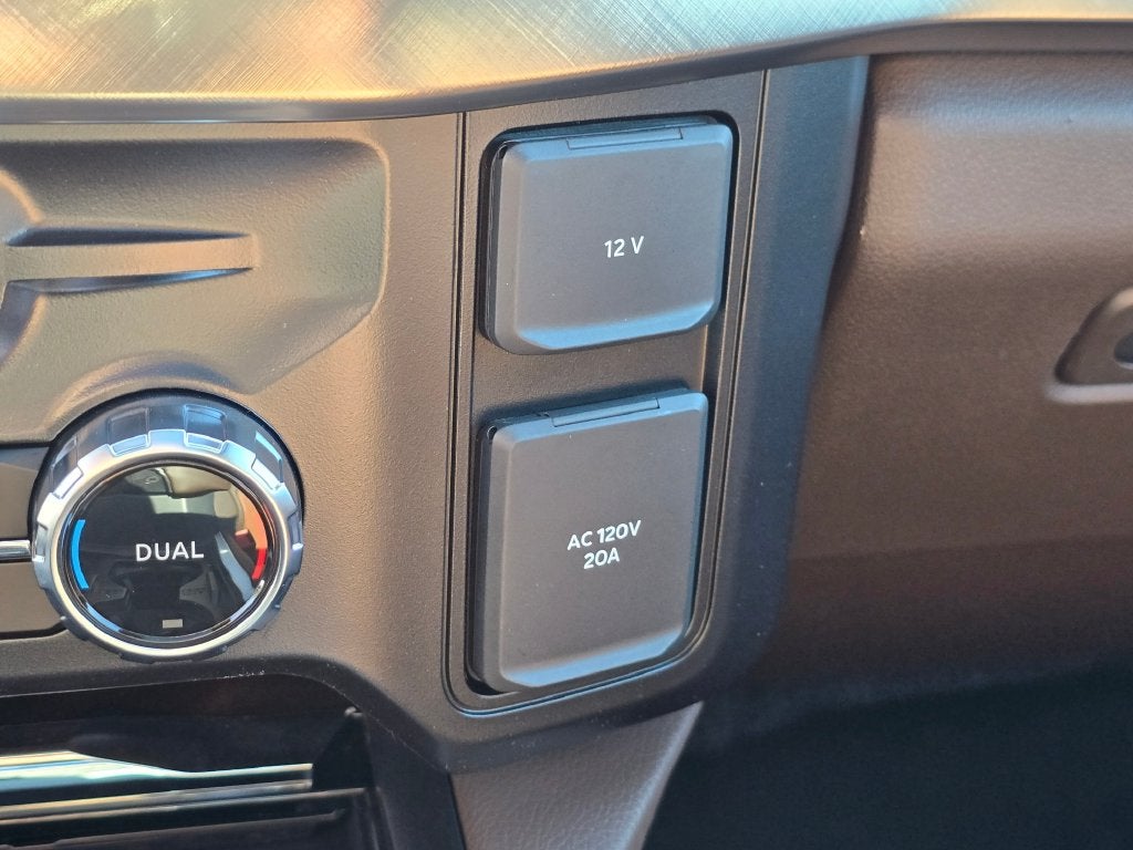2027 Ford F-350 SD King Ranch