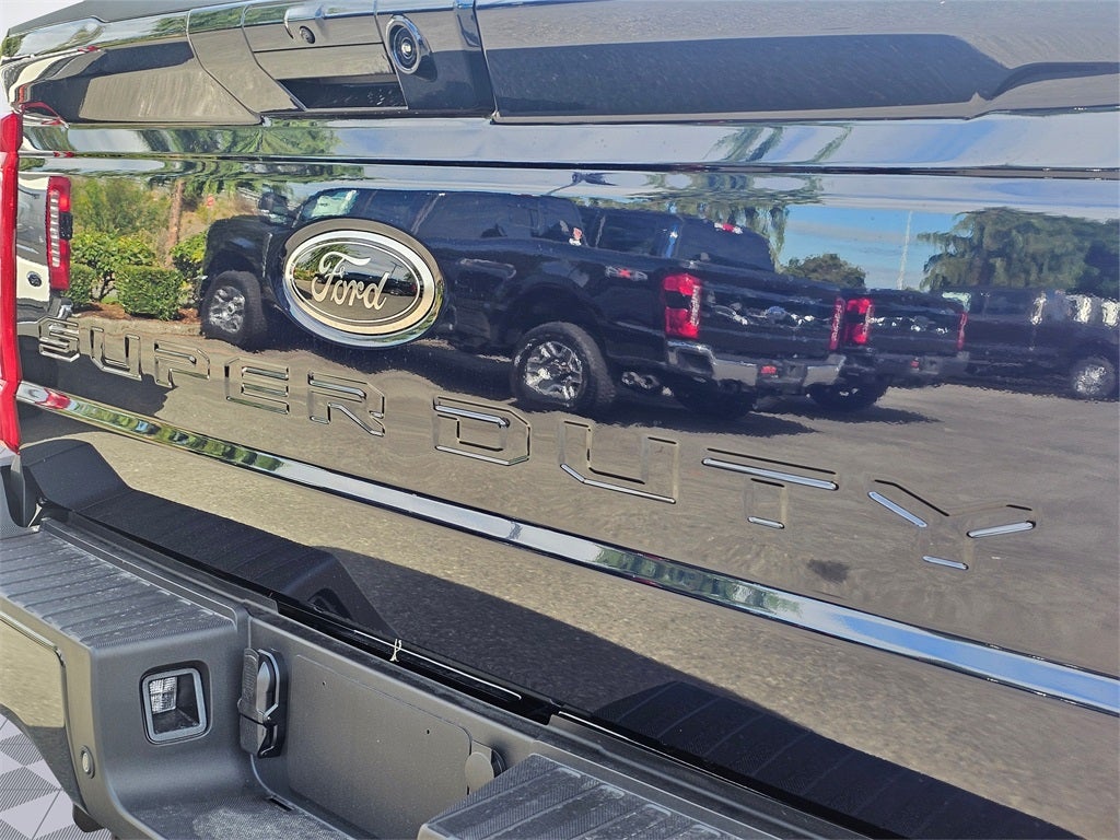 2025 Ford F-350 SD Lariat