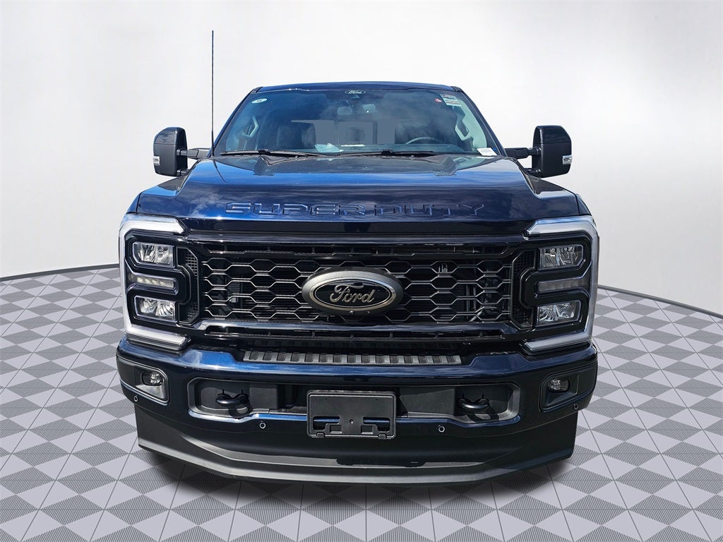 2025 Ford F-350 SD Lariat