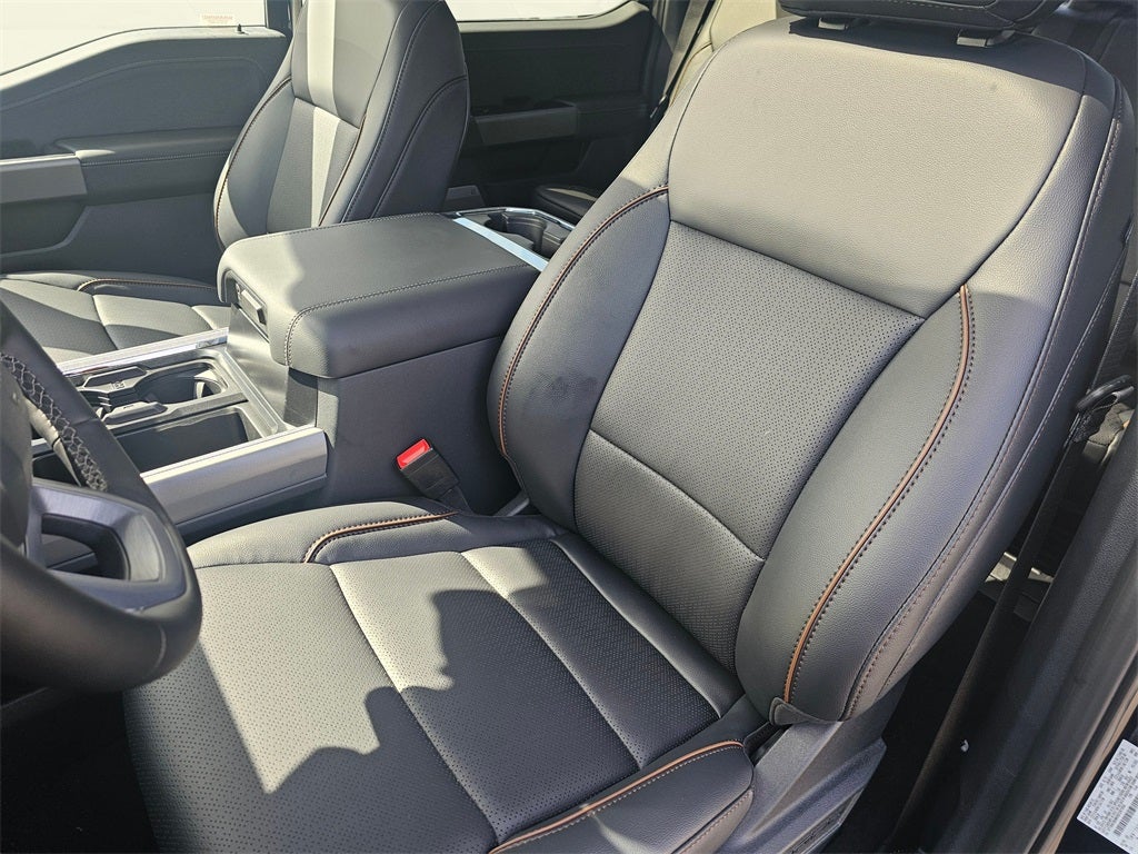 2025 Ford F-350 SD Lariat