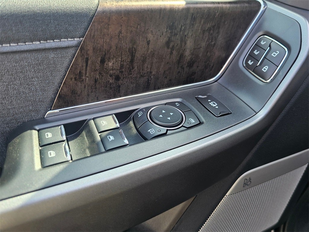 2025 Ford F-350 SD Lariat