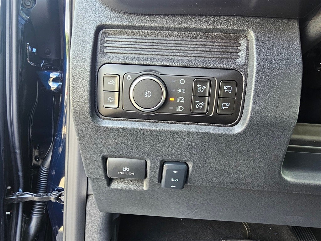 2025 Ford F-350 SD Lariat