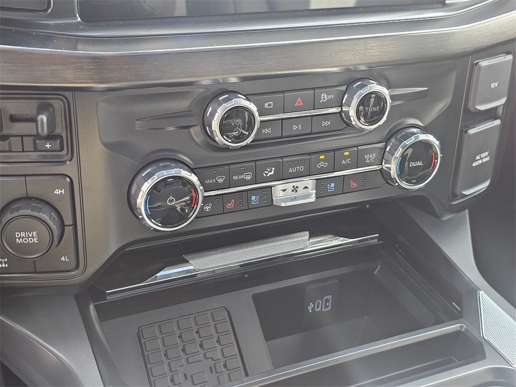 2025 Ford F-350 SD Lariat