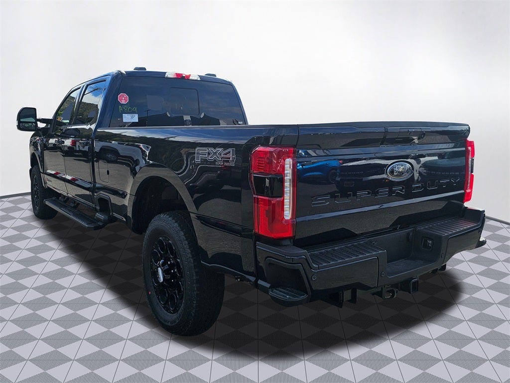 2025 Ford F-350 SD Lariat