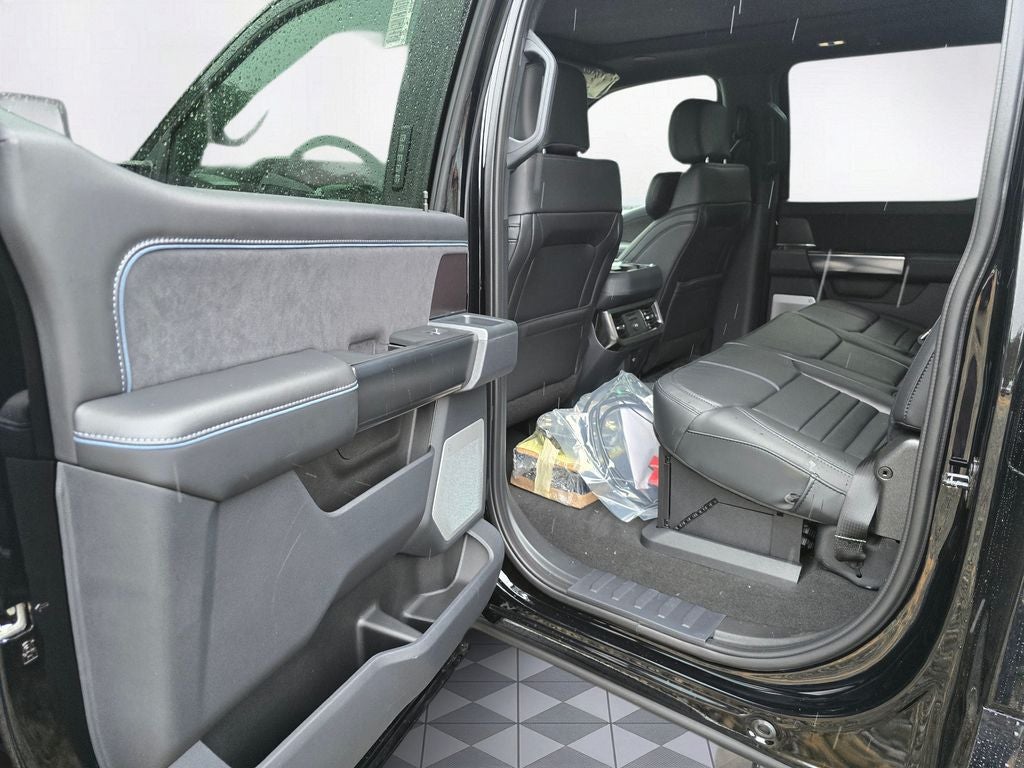 2026 Ford F-350 SD Platinum