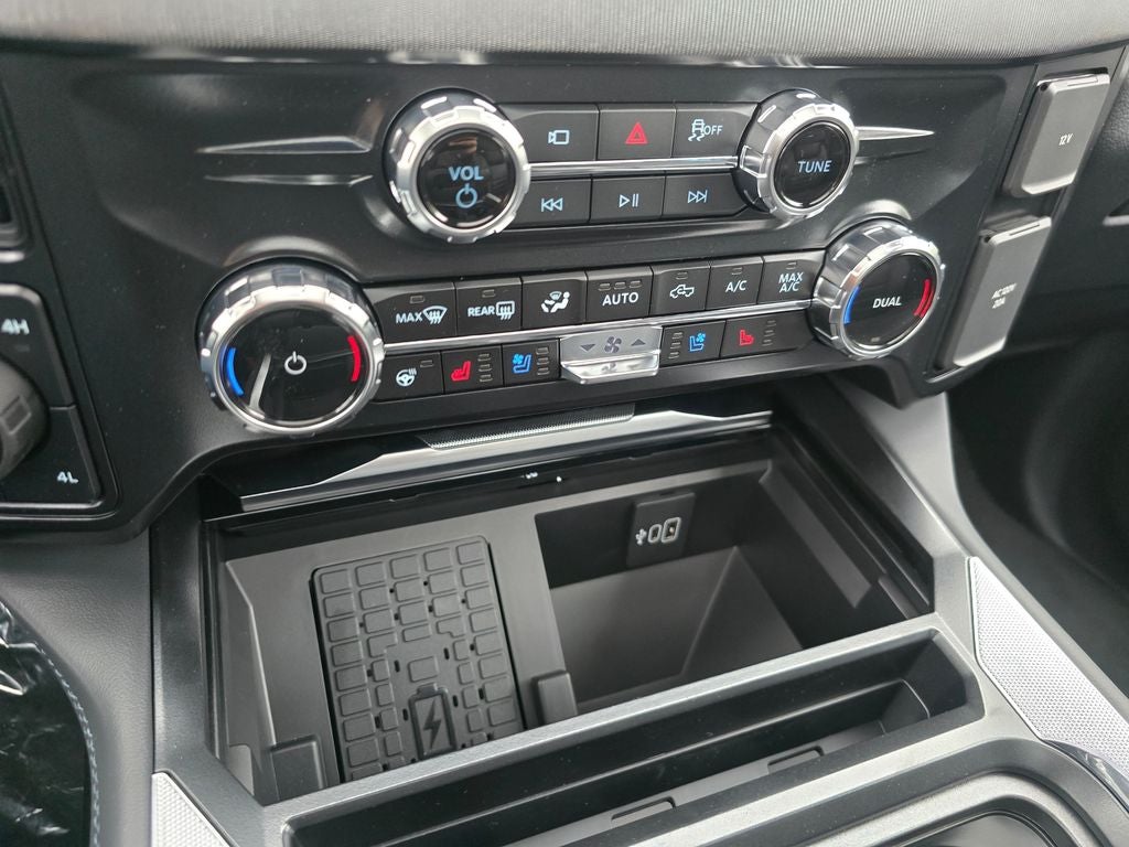 2026 Ford F-350 SD Platinum