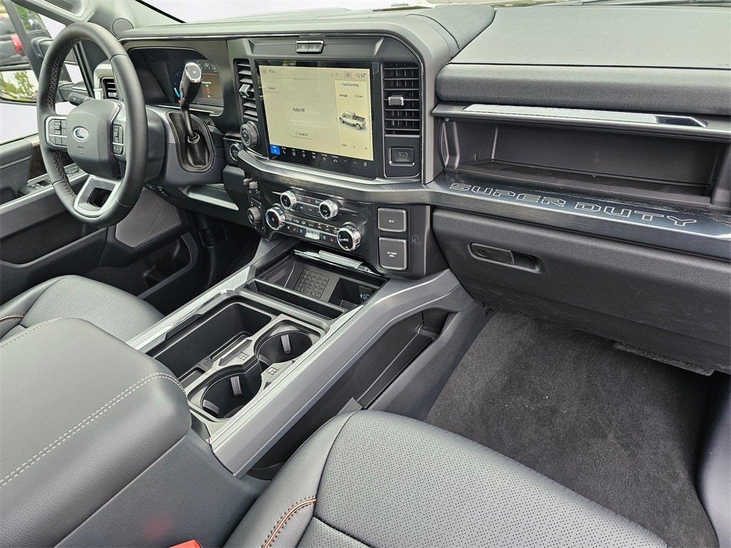 2025 Ford F-350 SD Lariat