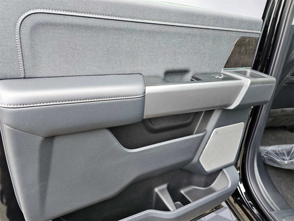 2025 Ford F-350 SD Lariat