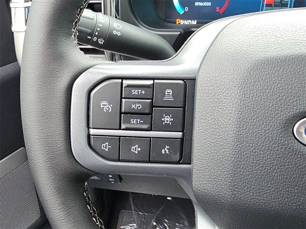 2025 Ford F-350 SD Lariat