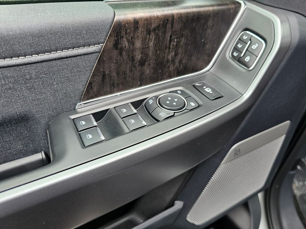 2026 Ford F-350 SD Lariat