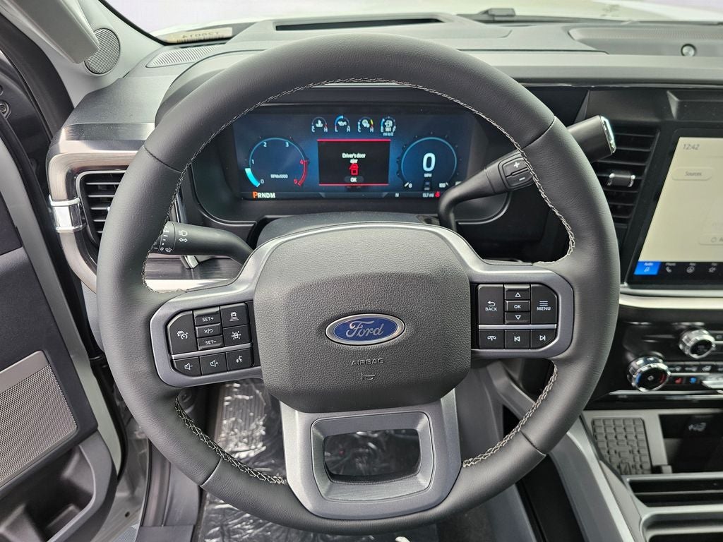 2026 Ford F-350 SD Lariat