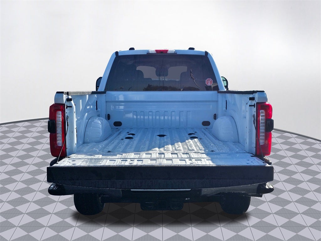 2025 Ford F-350 SD Lariat
