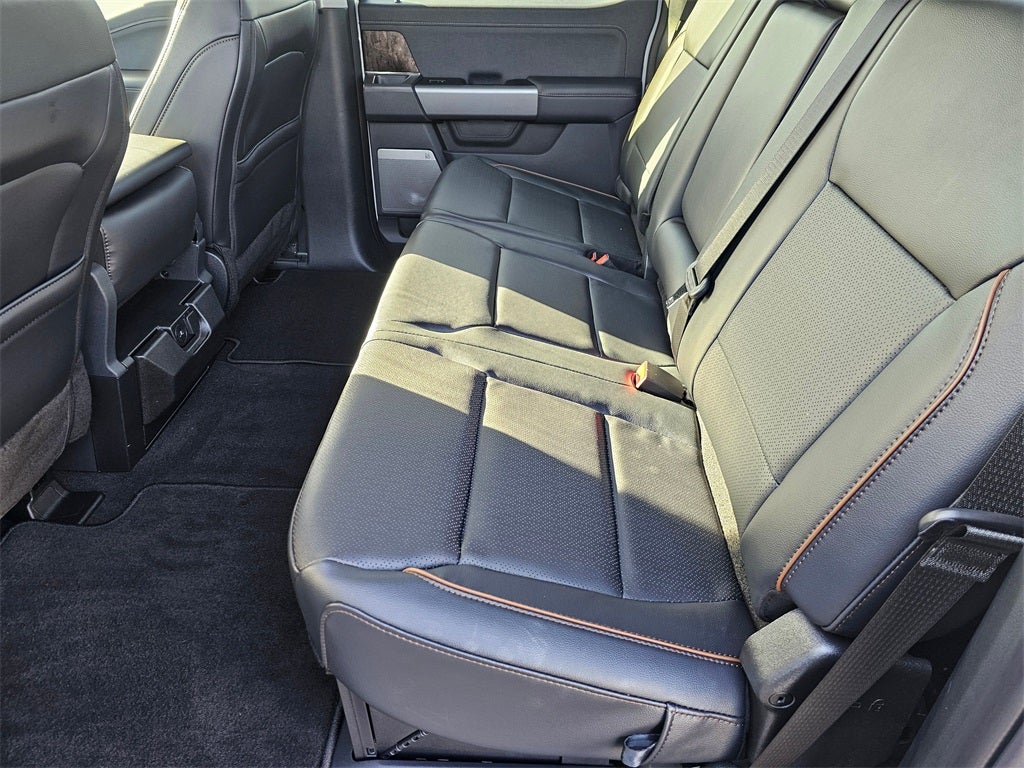 2025 Ford F-350 SD Lariat