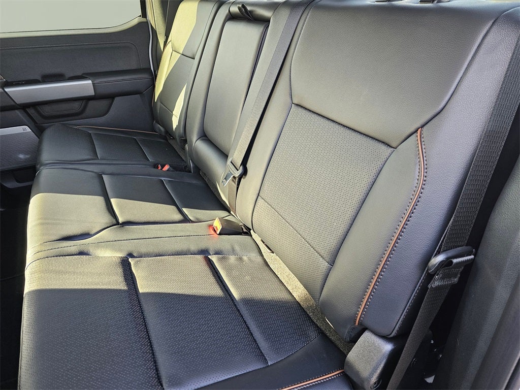 2025 Ford F-350 SD Lariat