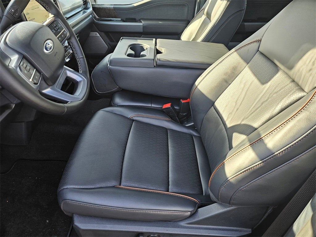 2025 Ford F-350 SD Lariat