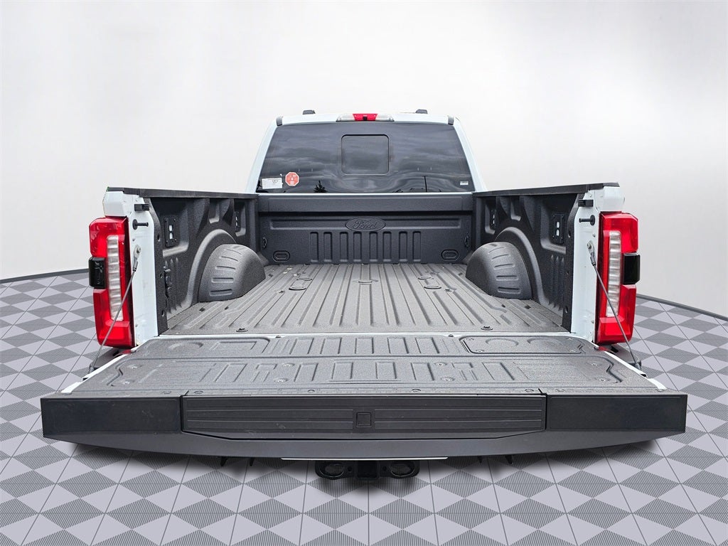 2025 Ford F-350 SD Lariat
