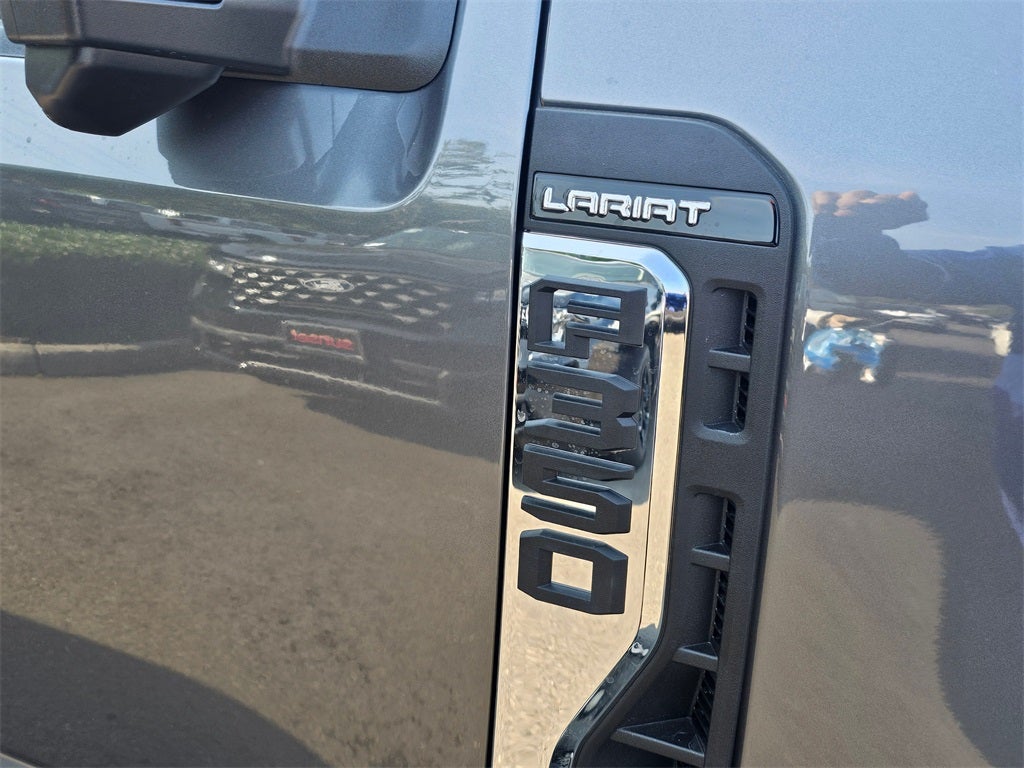 2026 Ford F-350 SD Lariat