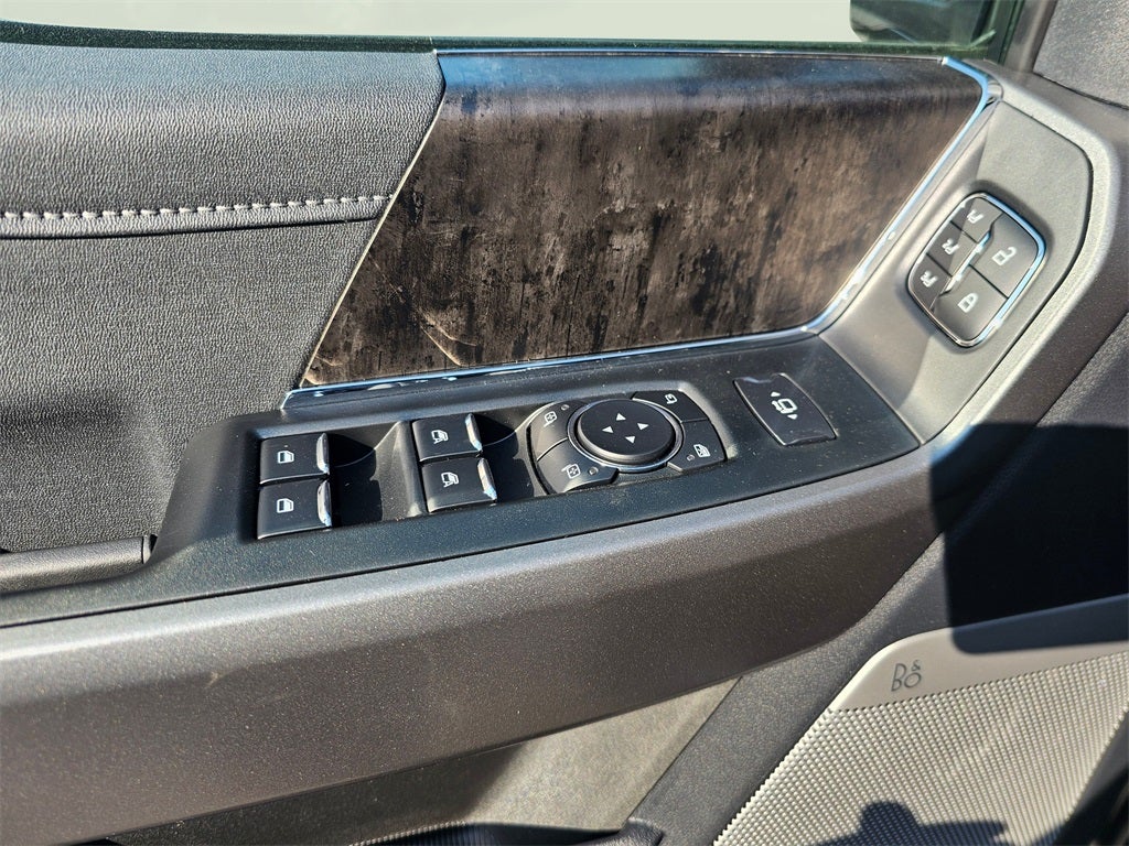 2026 Ford F-350 SD Lariat