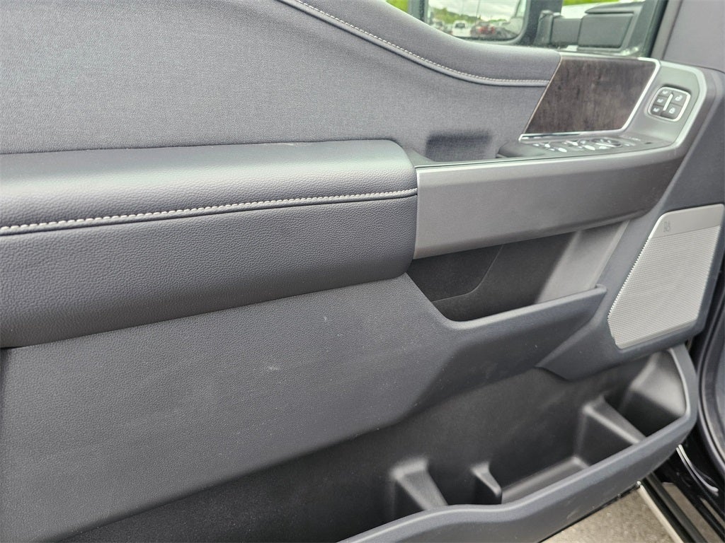 2025 Ford F-350 SD Lariat