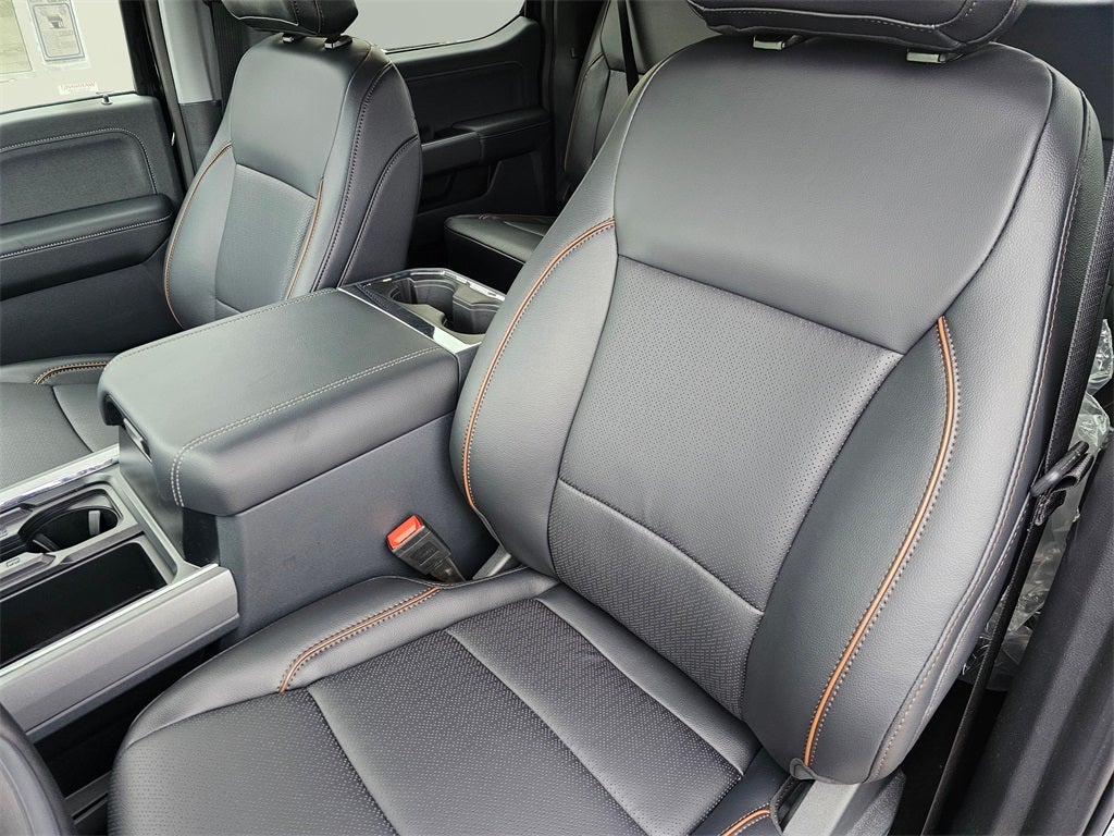 2025 Ford F-350 SD Lariat