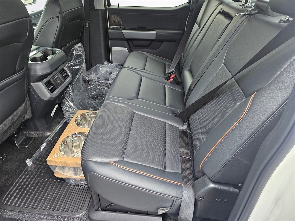 2026 Ford F-350 SD Lariat