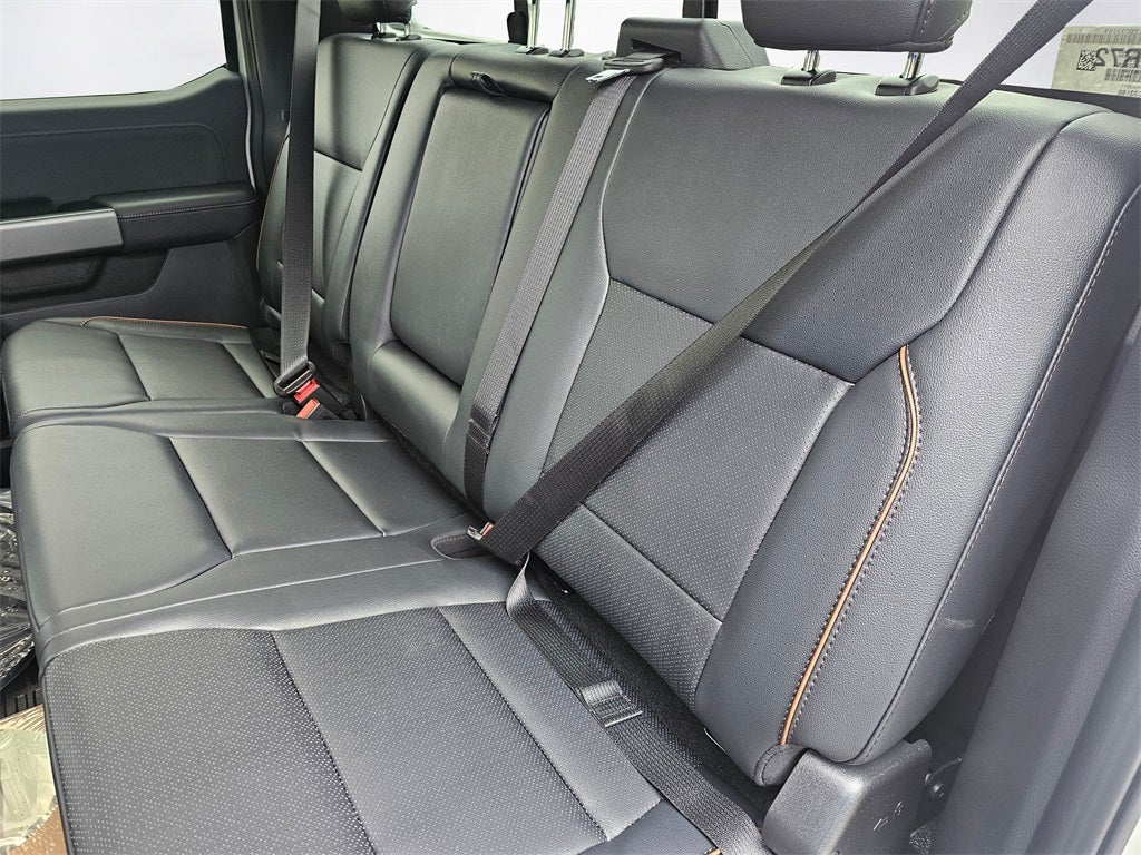 2026 Ford F-350 SD Lariat