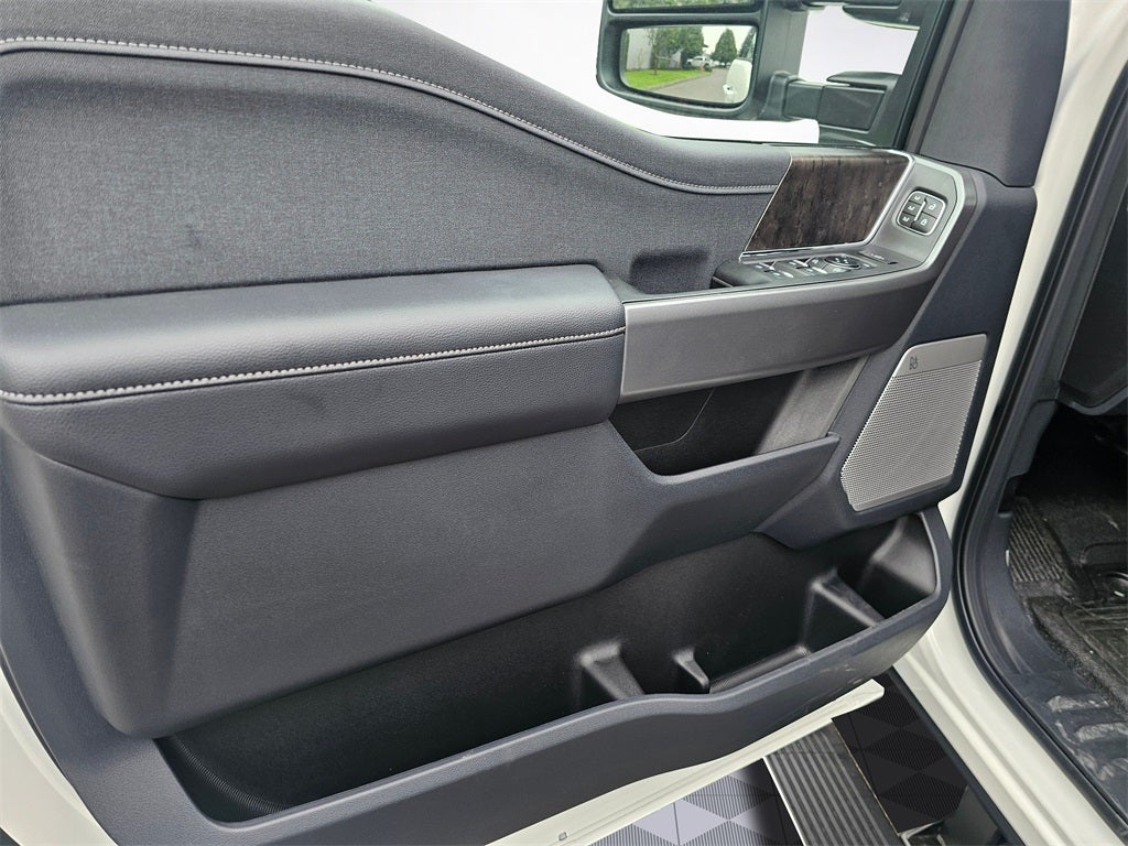 2026 Ford F-350 SD Lariat