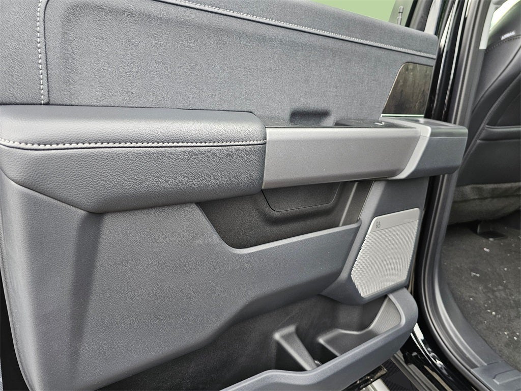 2025 Ford F-350 SD Lariat